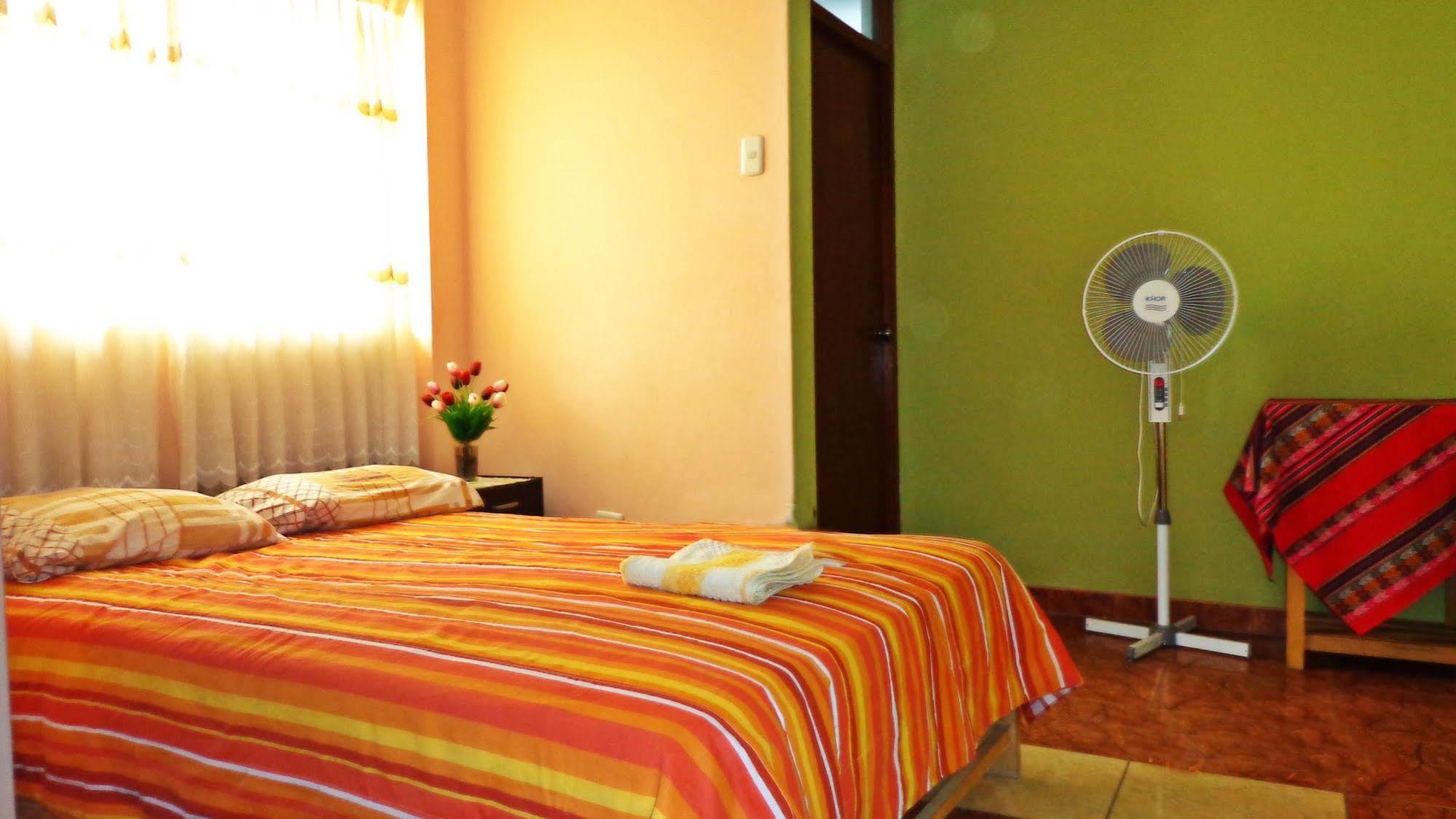 Hostal Geminis San Juan Bautista Exterior foto