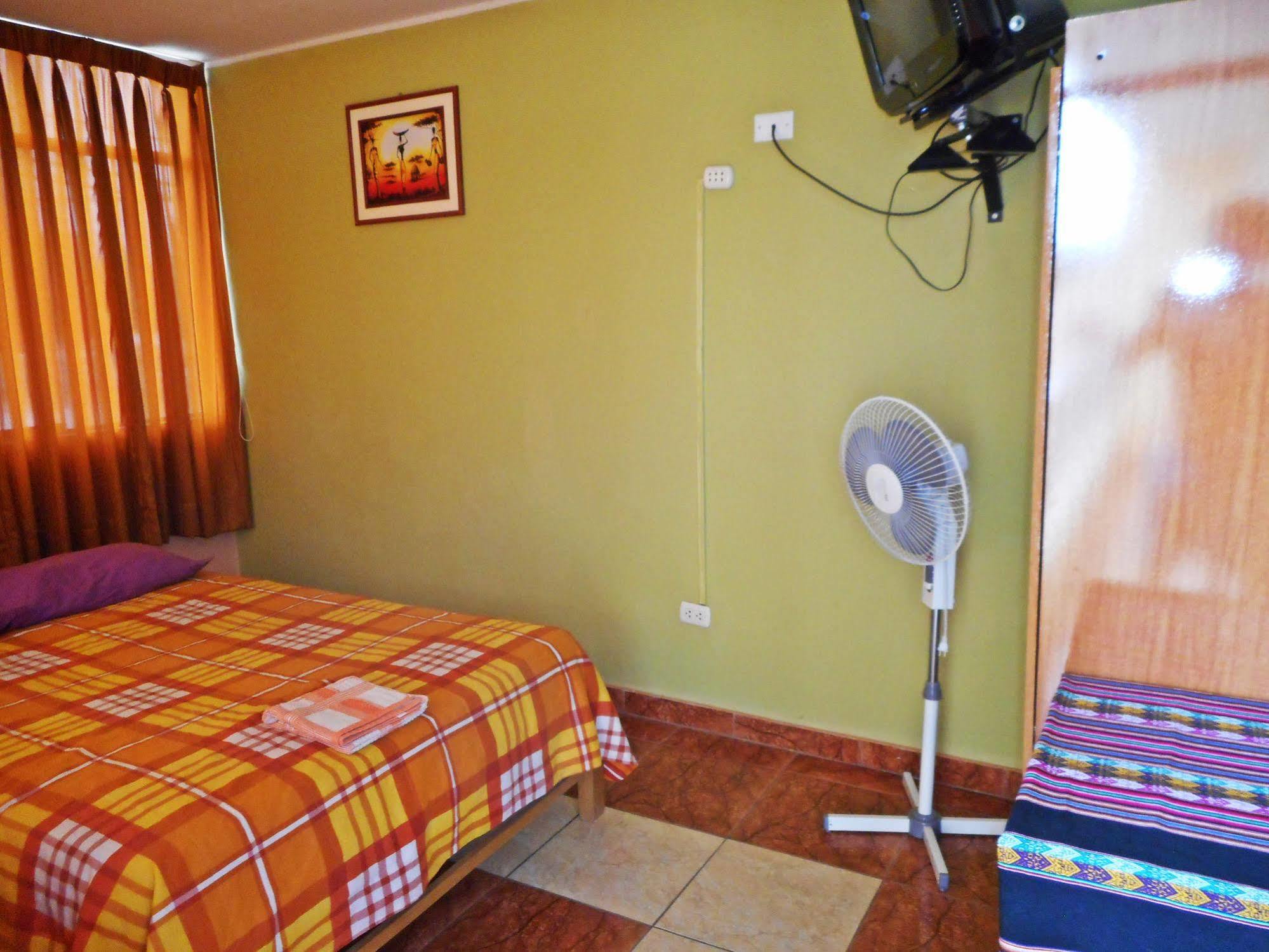Hostal Geminis San Juan Bautista Exterior foto
