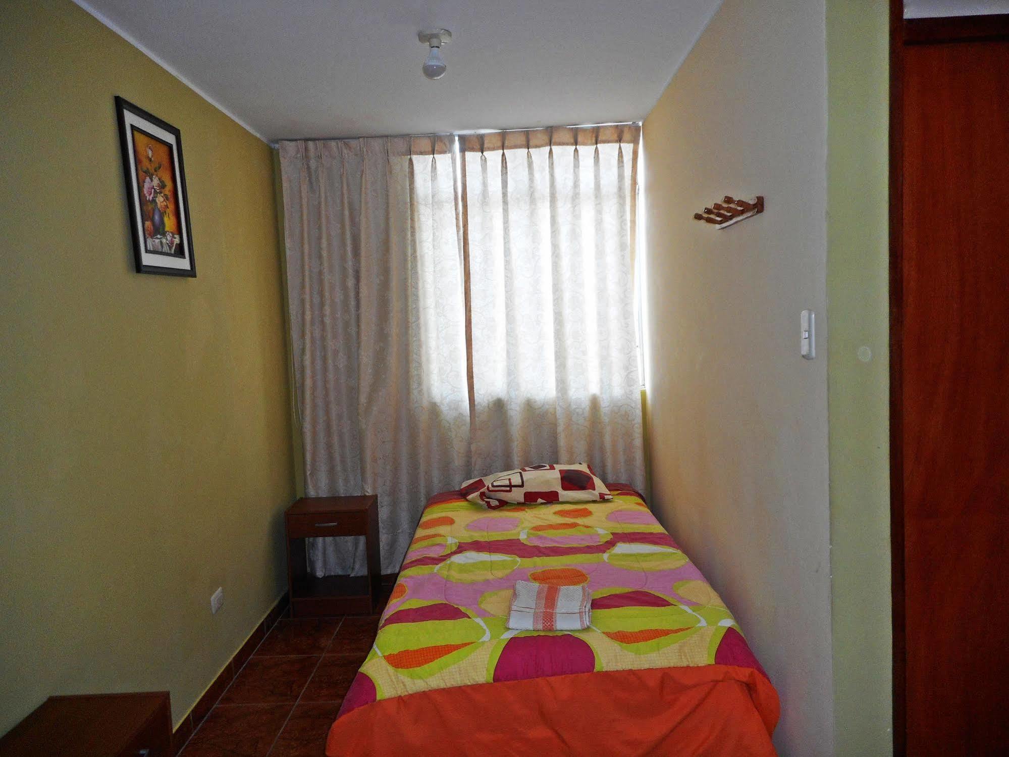 Hostal Geminis San Juan Bautista Exterior foto